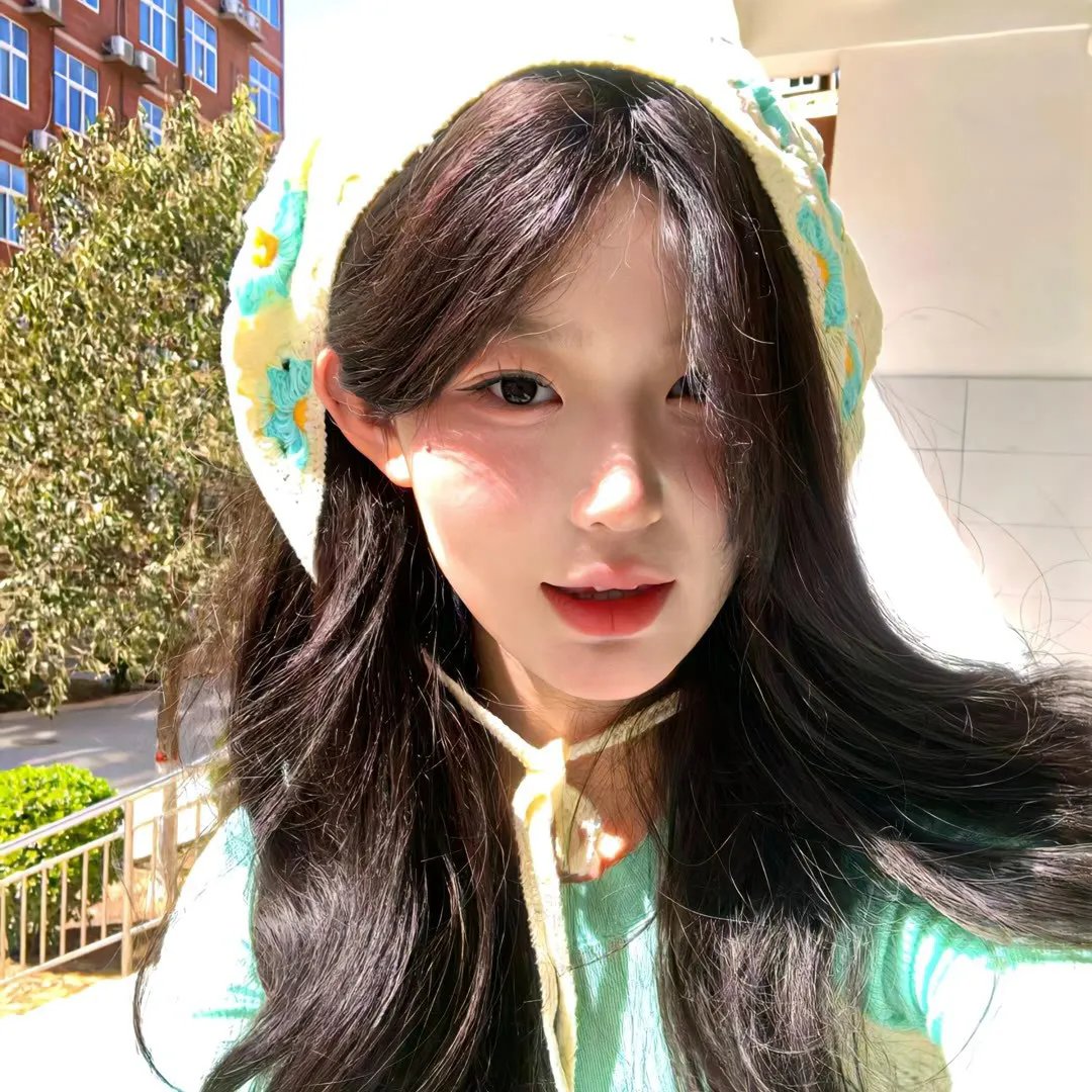 我的同桌是校花
